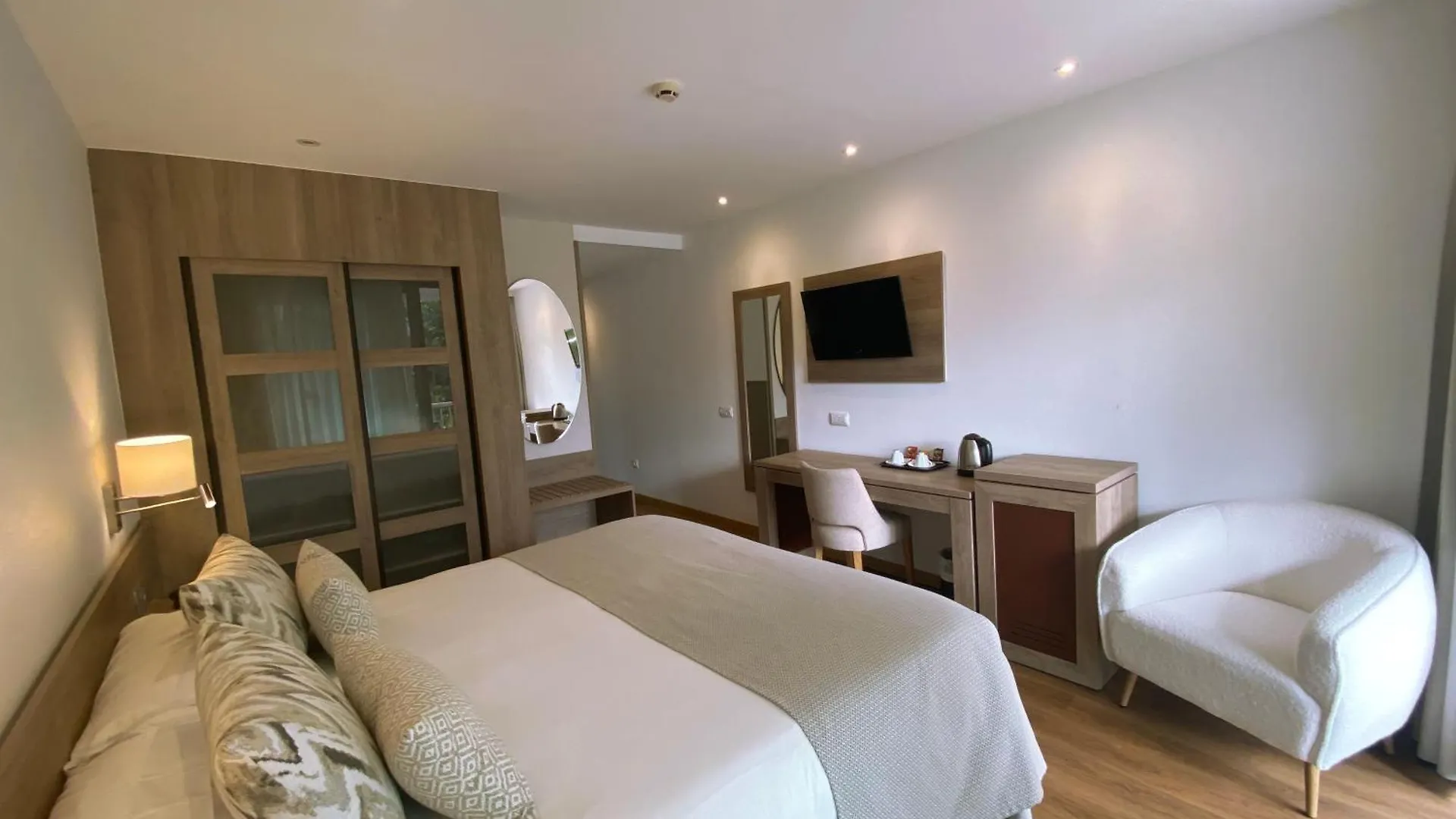 Hotel Colon Rambla Santa Cruz de Tenerife 4*,  Spain