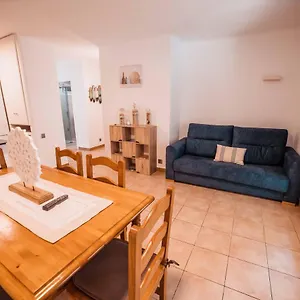 apartamento-reformado-a-2-minutos-de-la-playa-en-calella.catalonia-hotels.com/